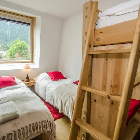 Superbe 3 Etoiles A Chamonix, 2 Chambres, Balcon, Cheminee Deco, Parking Et Wi-fi - Fr-1-343-197 Daire Chamonix