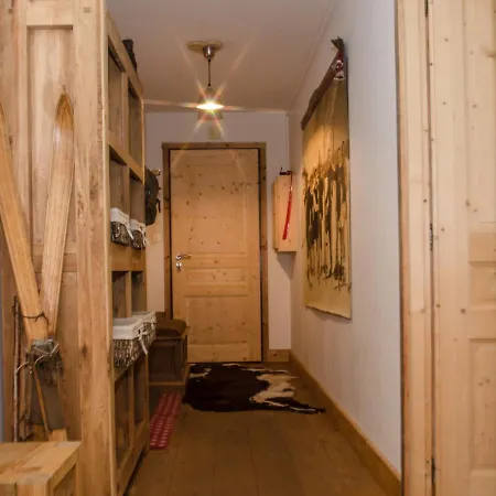 Superbe 3 Etoiles A Chamonix, 2 Chambres, Balcon, Cheminee Deco, Parking Et Wi-fi - Fr-1-343-197