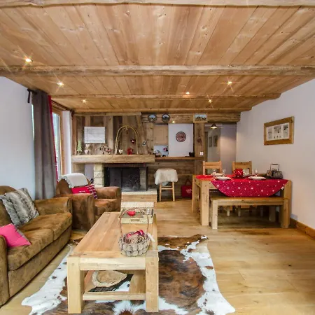 Superbe 3 Etoiles A Chamonix, 2 Chambres, Balcon, Cheminee Deco, Parking Et Wi-fi - Fr-1-343-197 *